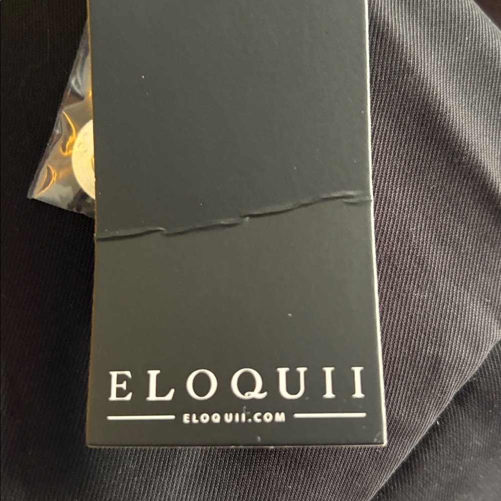 Eloquii Women’s Tailored Black Microsuede Blazer Vest - Picture 4 of 12